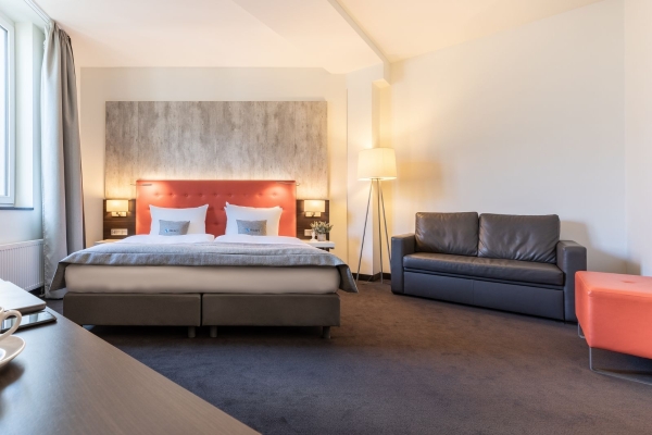 Select Hotel Berlin The Wall